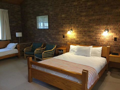 Coonawarra Place Motor Inn - Accommodation Redcliffe 8