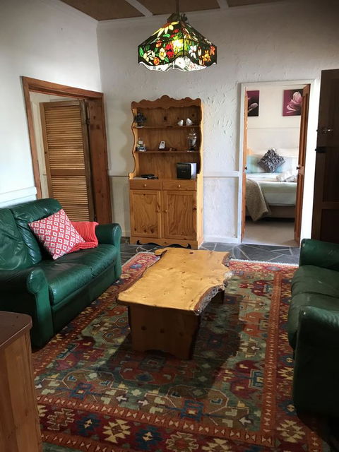 Cosy Nook - Accommodation Redcliffe 6