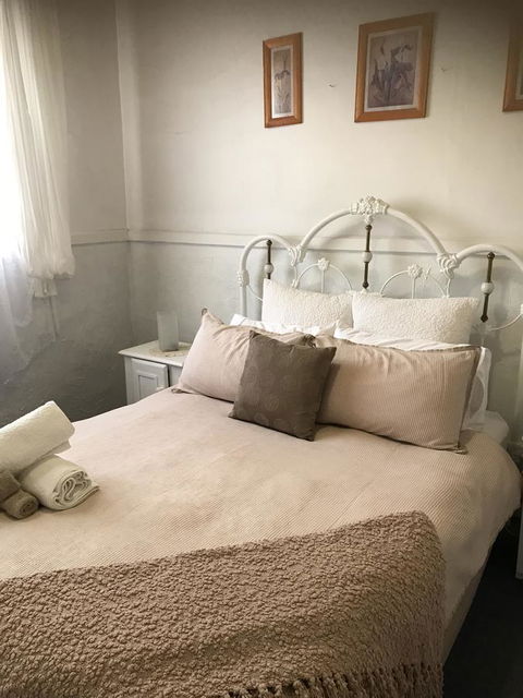 Cosy Nook - Accommodation Redcliffe 8
