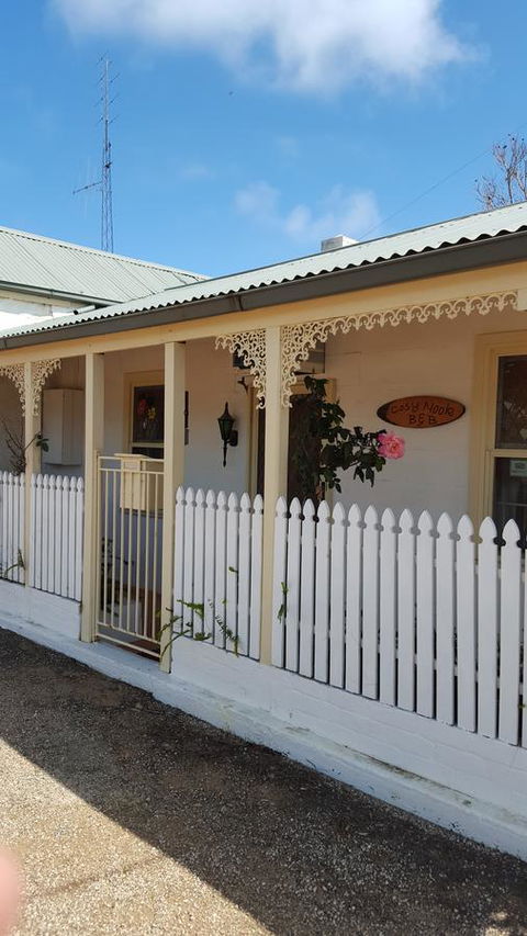 Cosy Nook - Accommodation Redcliffe 0