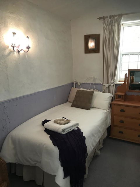 Cosy Nook - Accommodation Redcliffe 10
