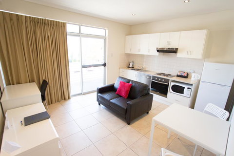 Mawson Lakes Hotel - Accommodation Redcliffe 22