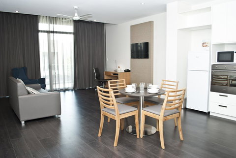 Mawson Lakes Hotel - Accommodation Redcliffe 10