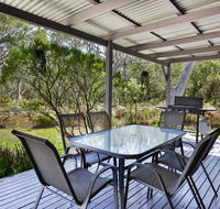 Wildwood - Pet Friendly - 5 Mins to Beach - Accommodation Redcliffe