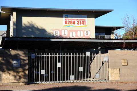 Glenelg Holiday Apartments-Ellis - Accommodation Redcliffe 1