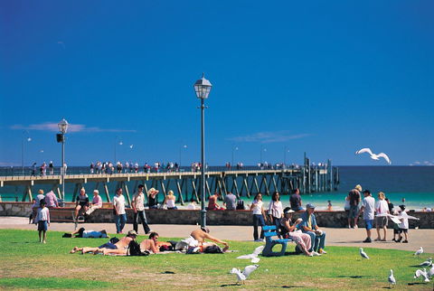 Glenelg Holiday Apartments-Ellis - Accommodation Redcliffe 11