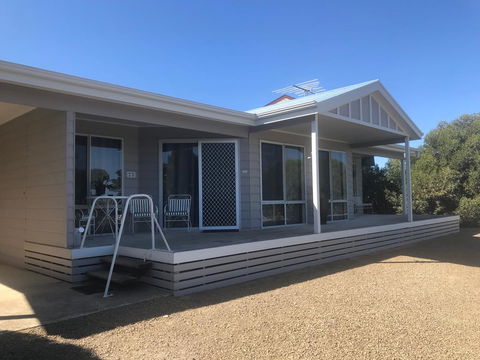 Island Break - Accommodation Redcliffe 0