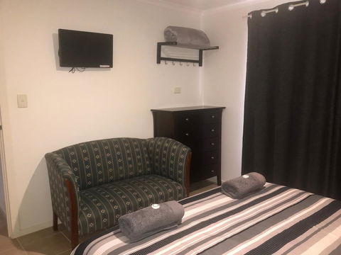 Island Break - Accommodation Redcliffe 10