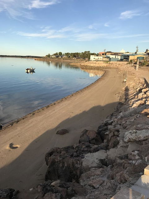 Beachside & Jetty View Apartment 6 - Captain\'s Apt - Accommodation Redcliffe 30
