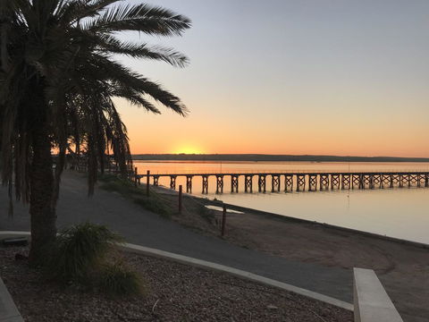 Beachside & Jetty View Apartment 6 - Captain\'s Apt - Accommodation Redcliffe 40