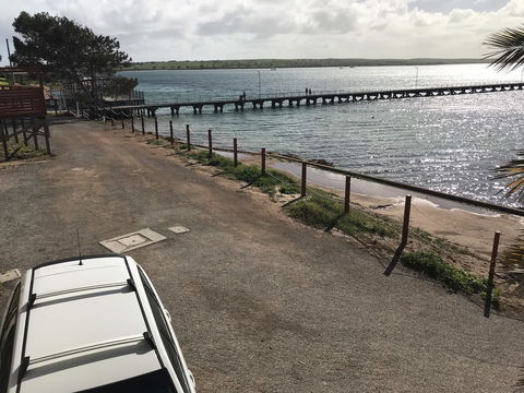 Beachside & Jetty View Apartment 6 - Captain\'s Apt - Accommodation Redcliffe 14