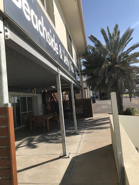 Beachside & Jetty View Apartment 6 - Captain\'s Apt - Accommodation Redcliffe 12