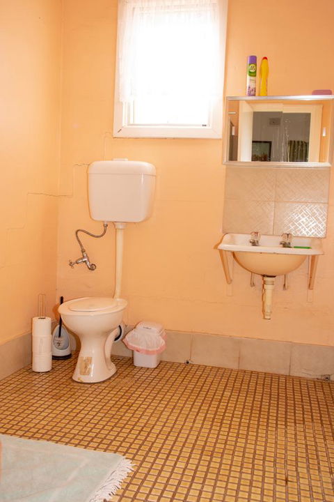 Kimba Units - Accommodation Redcliffe 22
