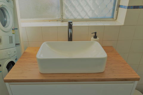 Henley Beach South, Amazing Views, Huge Private Balcony! - Accommodation Redcliffe 17
