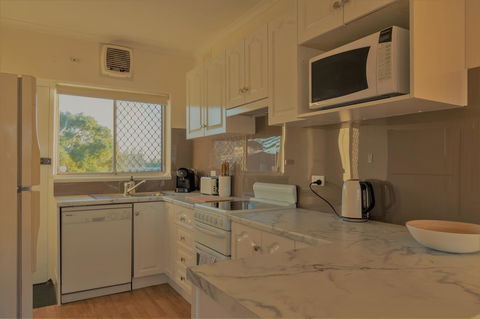 Henley Beach South, Amazing Views, Huge Private Balcony! - Accommodation Redcliffe 12