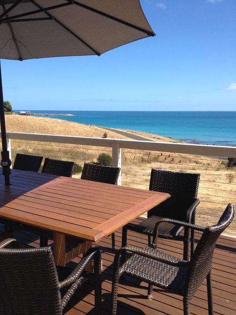 Ashendens At Penneshaw - Accommodation Redcliffe 1