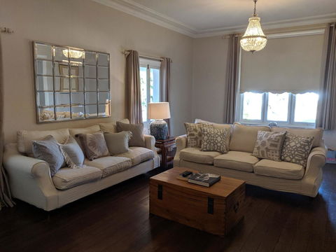 Belmore Cottage - Accommodation Redcliffe 19