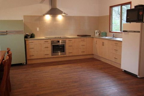 LAS ARENAS - The Sands - BEACH HOUSE - Accommodation Redcliffe 2