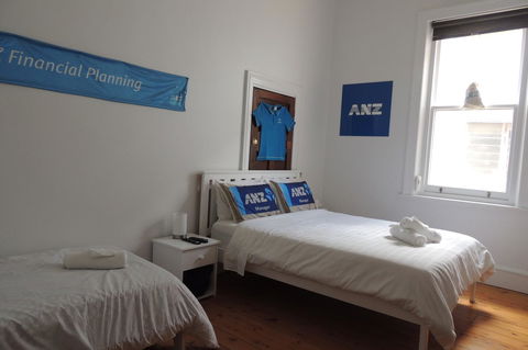 Wozza's B&B - Accommodation Redcliffe 28