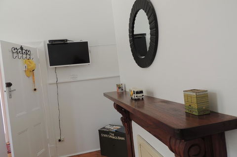 Wozza's B&B - Accommodation Redcliffe 24