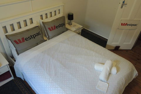 Wozza's B&B - Accommodation Redcliffe 37