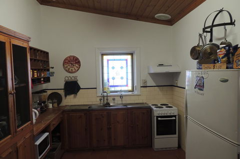 Wozza's B&B - Accommodation Redcliffe 40