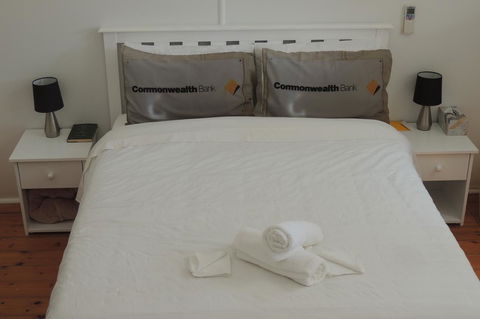 Wozza's B&B - Accommodation Redcliffe 20