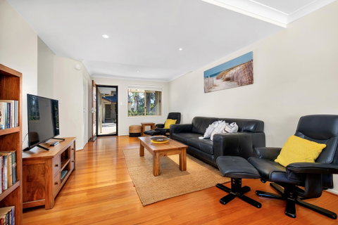 Casuarina 1 - Accommodation Redcliffe 3