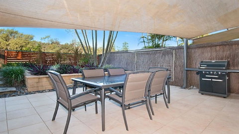 Casuarina 1 - Accommodation Redcliffe 10