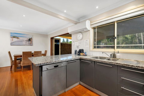 Casuarina 1 - Accommodation Redcliffe 5