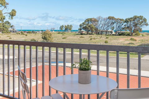Jurien Bay Motel Apartments - Accommodation Redcliffe 22