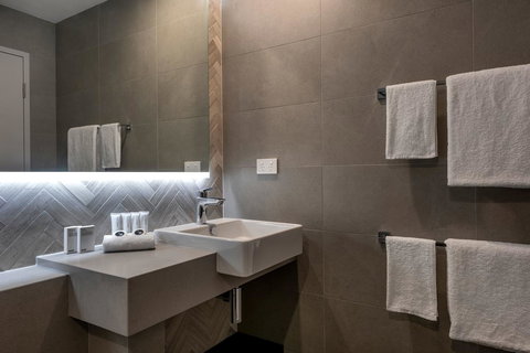 The Adnate Perth - Art Series - Accommodation Redcliffe 21