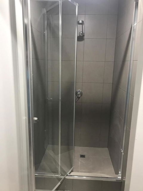 Perth City Backpackers Hostel - Note - Valid Passport Required To Check In - Accommodation Redcliffe 15