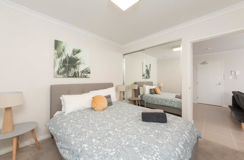 Yaran Suites - Accommodation Redcliffe 25