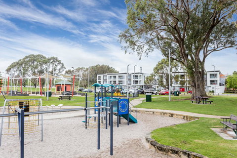 Yaran Suites - Accommodation Redcliffe 2