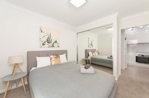 Yaran Suites - Accommodation Redcliffe 23