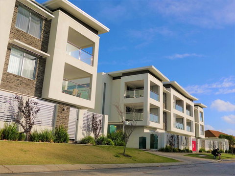 Yaran Suites - Accommodation Redcliffe 31