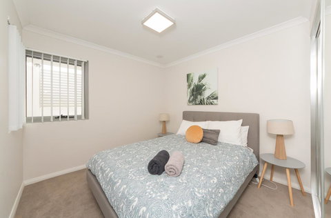 Yaran Suites - Accommodation Redcliffe 26