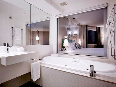 Crown Promenade Perth - Accommodation Redcliffe 4