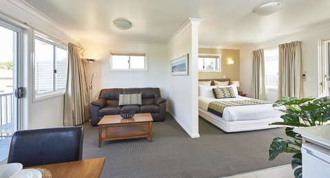 Harbour View Apartments - Accommodation Redcliffe 2