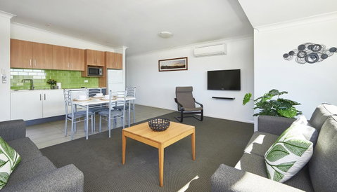 Harbour View Apartments - Accommodation Redcliffe 5
