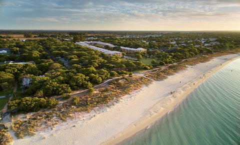 Abbey Beach Resort - Accommodation Redcliffe 2