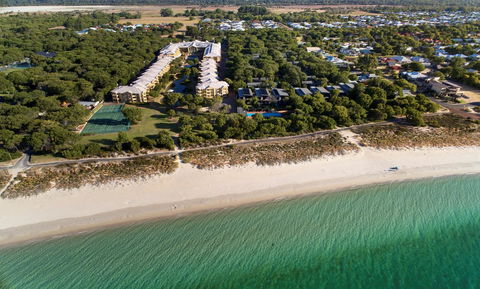 Abbey Beach Resort - Accommodation Redcliffe 4