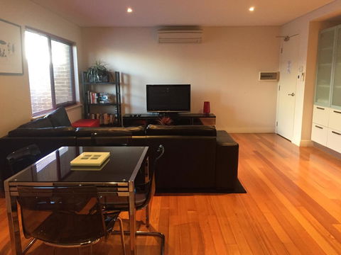 Parklane Apartments - Accommodation Redcliffe 5