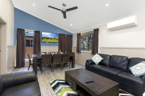 Armidale Tourist Park - Accommodation Redcliffe 0