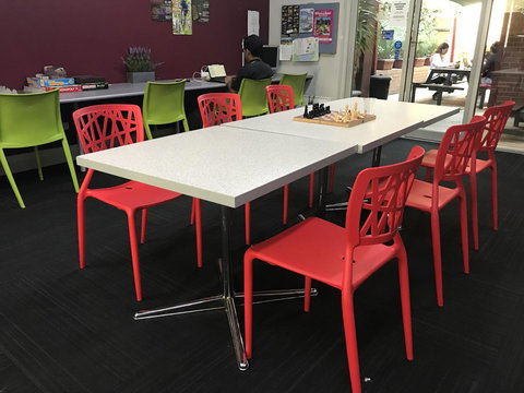 The Emperors Crown Hostel - Accommodation Redcliffe 3