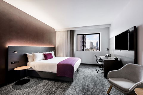 Holiday Inn West Perth, An IHG Hotel - Accommodation Redcliffe 7
