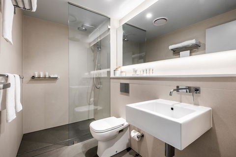Holiday Inn West Perth, An IHG Hotel - Accommodation Redcliffe 19