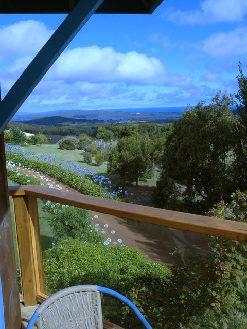Chimes Spa Retreat - Accommodation Redcliffe 36