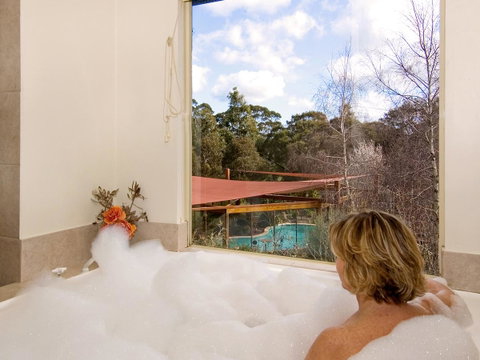 Chimes Spa Retreat - Accommodation Redcliffe 41